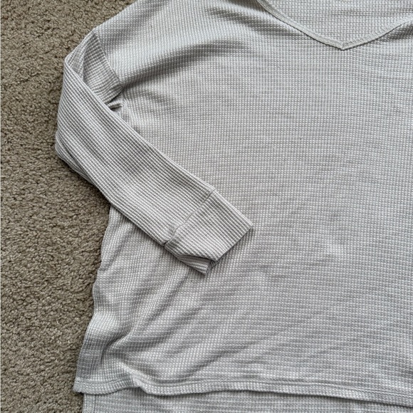 American Eagle Long Sleeve - Picture 8 of 8